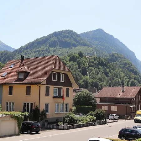 Leni's Interlaken