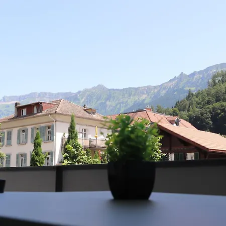 Leni's Interlaken